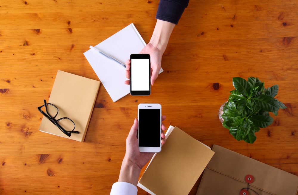 結局どっちが会社携帯としていいの？